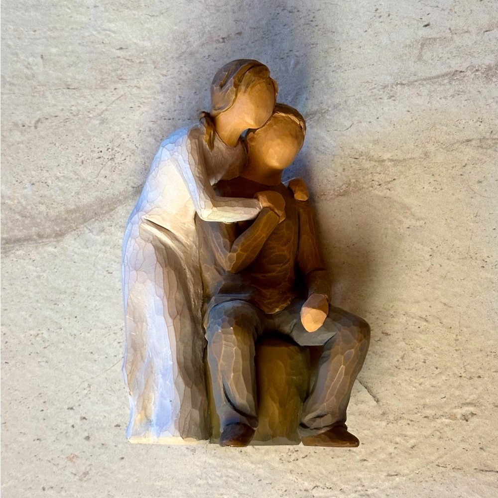 Willow Tree Embrace Figurine - Cream and Brown